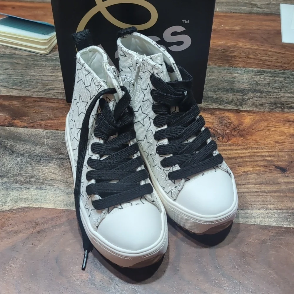 Art Class Starry High-Top Sneakers